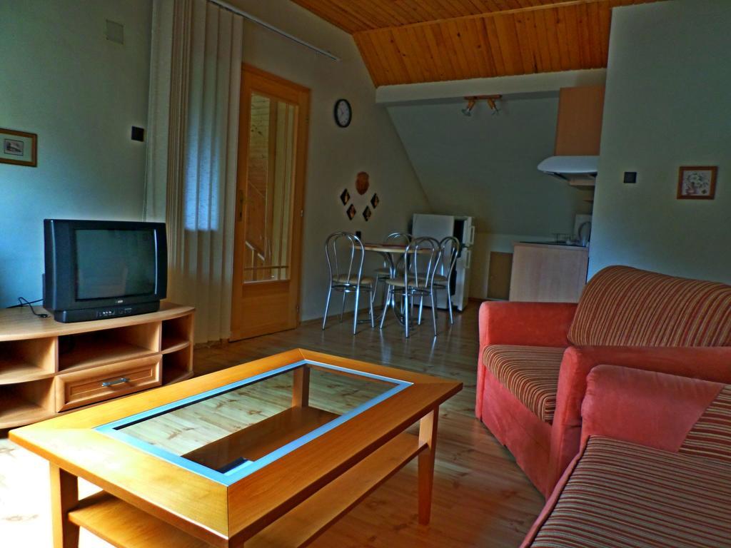 Apartmany Anna Besenova Room photo